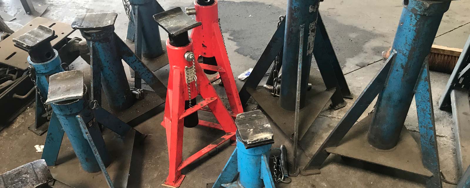 La société Servis - L'Accessoire Automobile - atelier